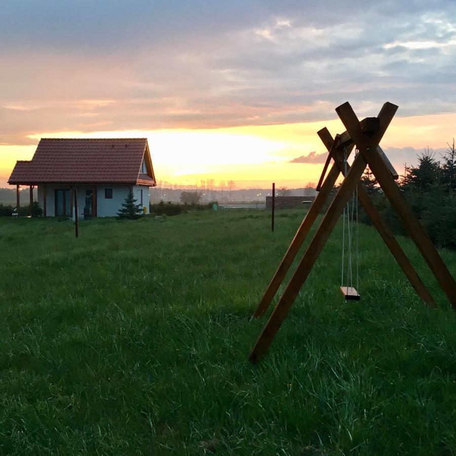 Wygodny Murowany Domek- Nowy Dabki Exterior photo